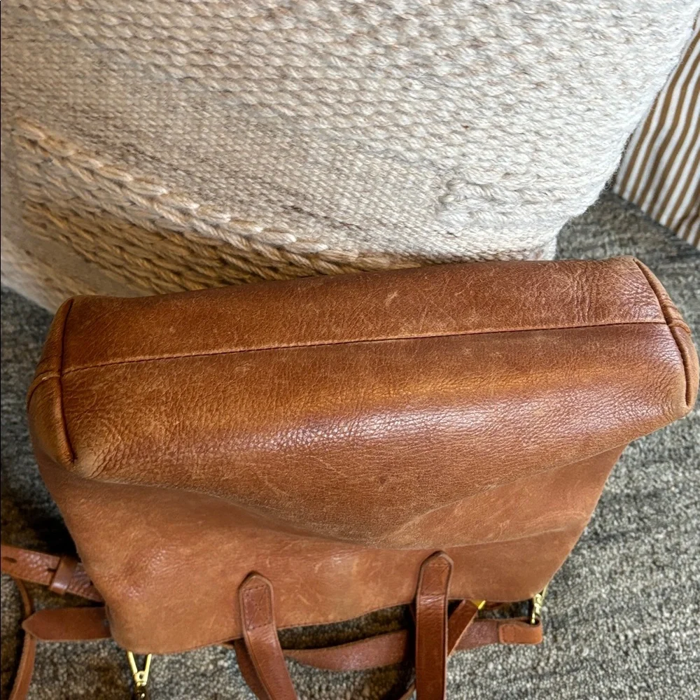 Madewell Transport Crossbody Leather Bag in Congac - Picture 9 of 10